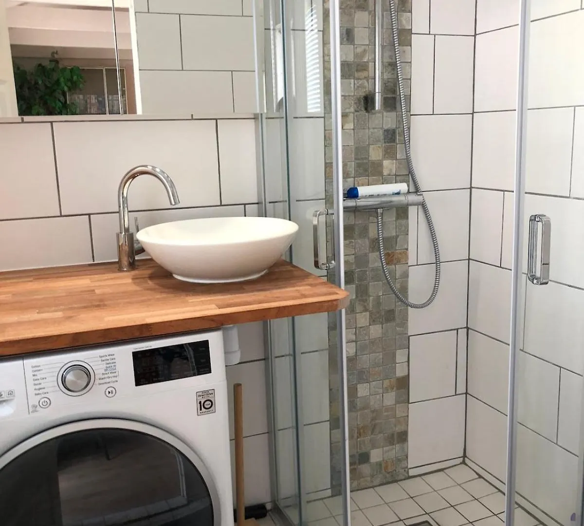 Cozy Guesthouse With Perfect Location 말뫼 0*,