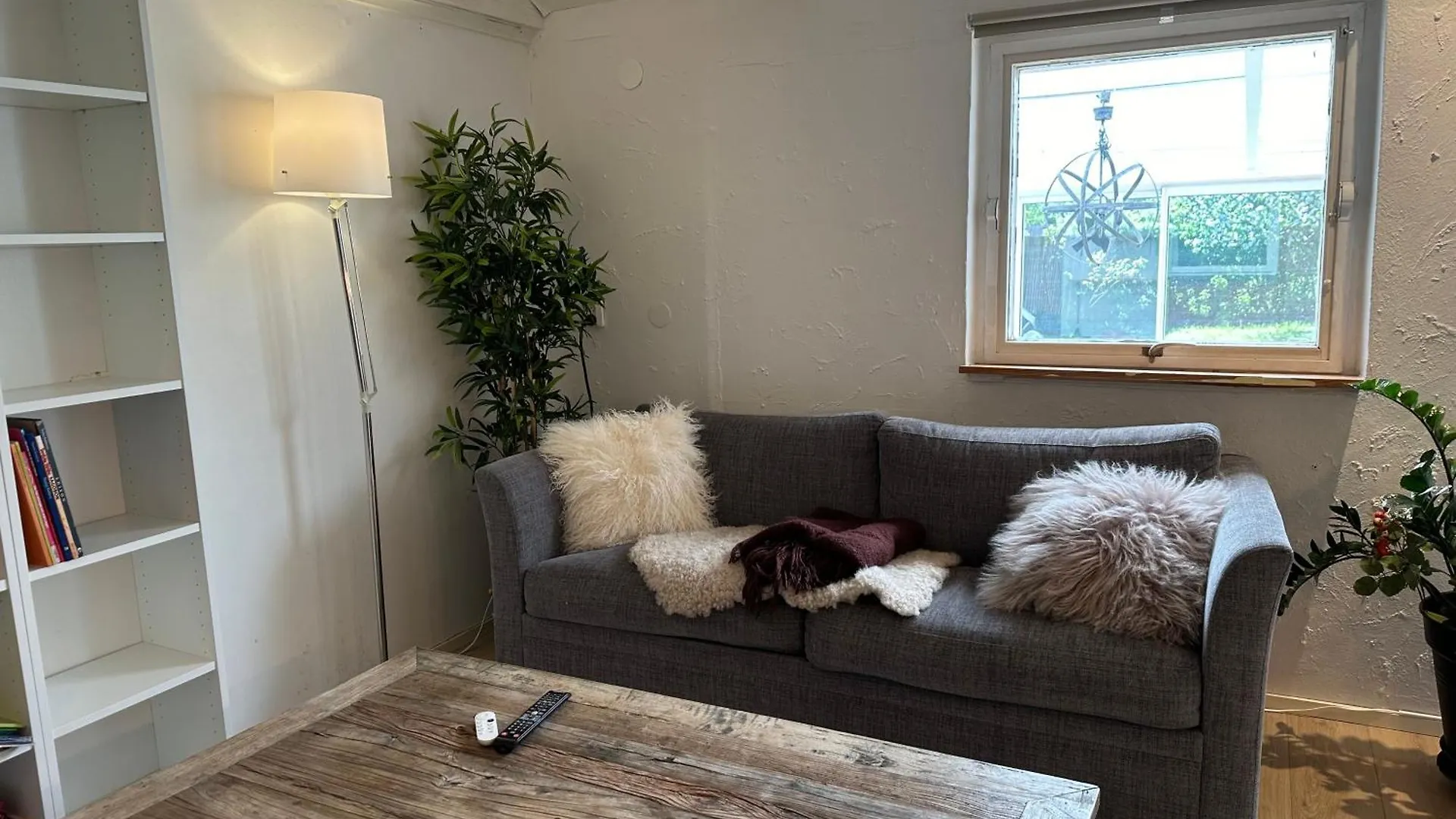 Cozy Guesthouse With Perfect Location 말뫼 아파트